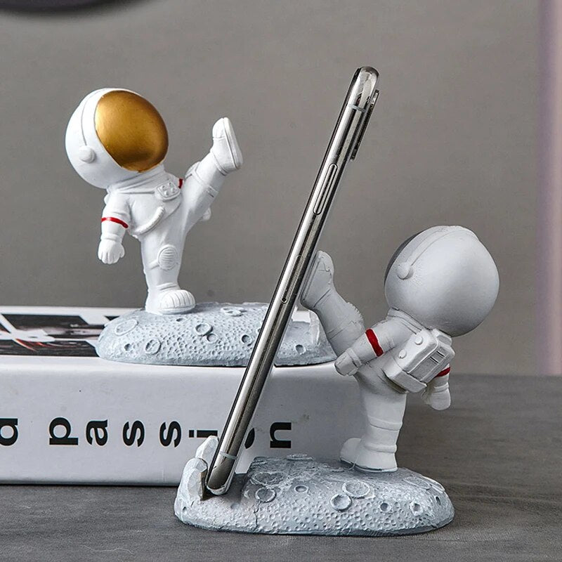 Astronaut Cell Phone Stand