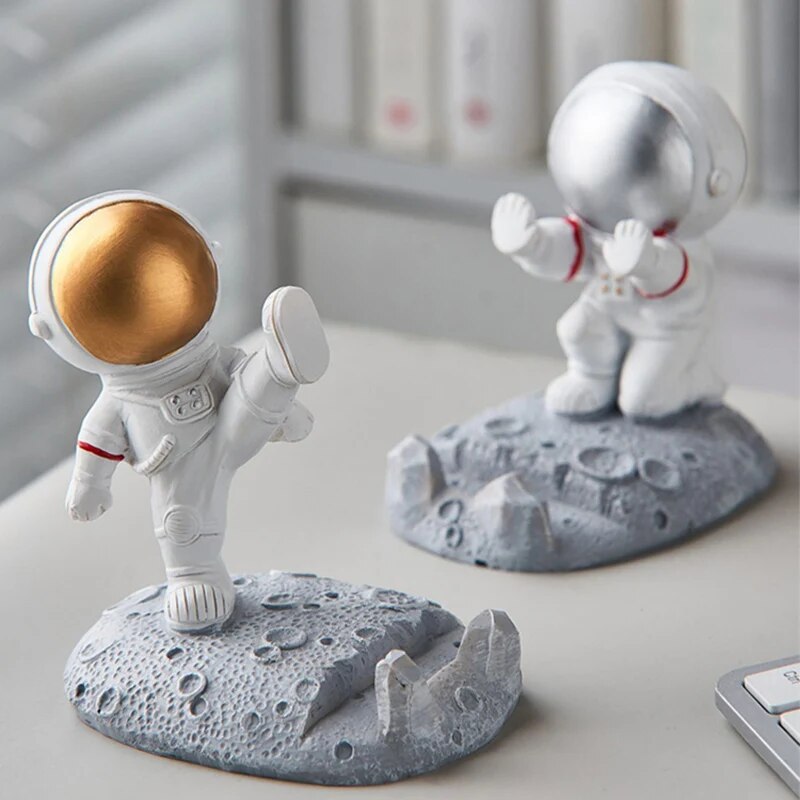 Astronaut Cell Phone Stand