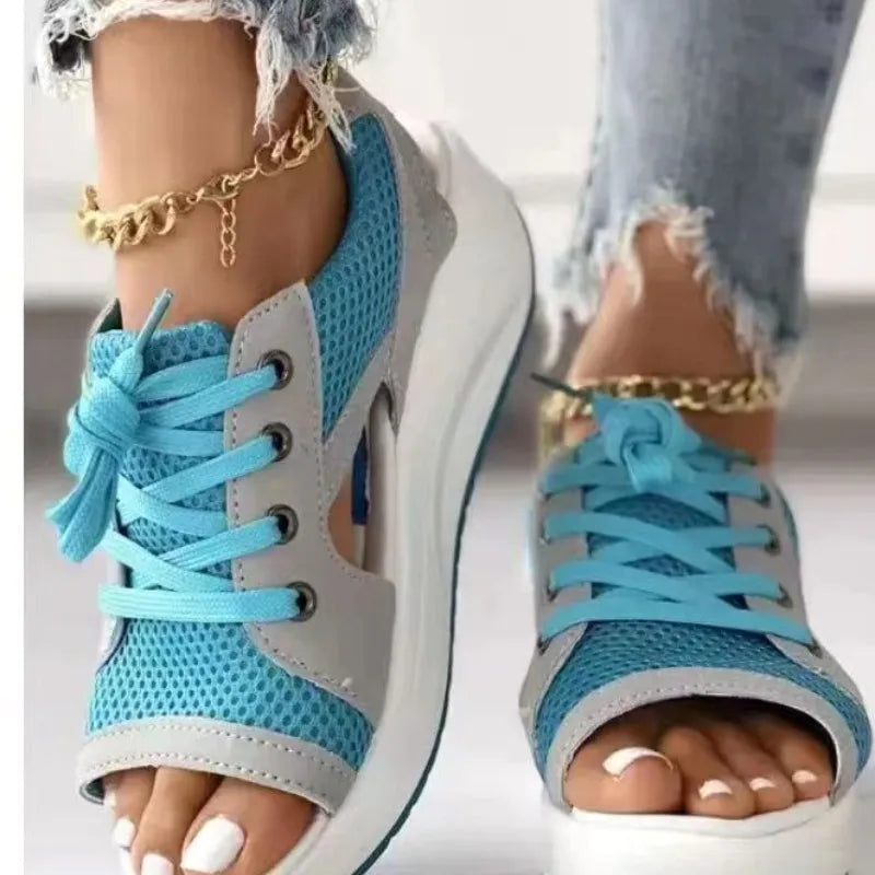 Muffin Sandals With Contrasting Cut-out And Lacing