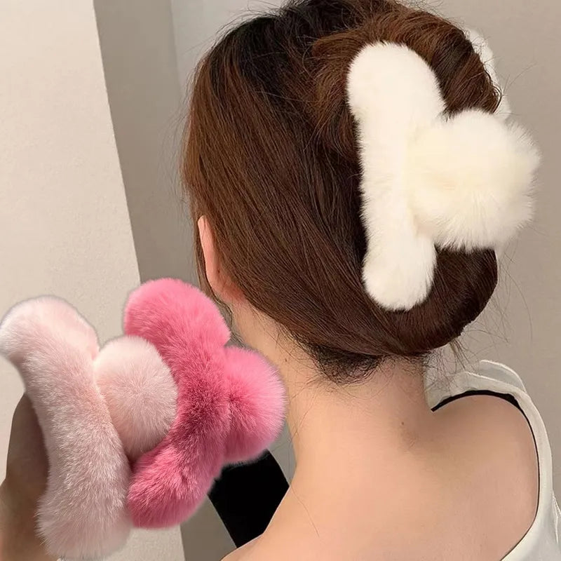 🌲 Early Christmas Sale 🎁Rabbit-Style Faux Fur Big Crab Hair Clip